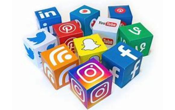 Social Media Manager by KEKES Kreation