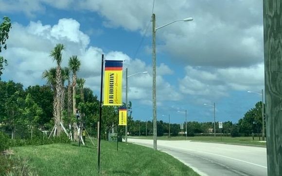 Avenue Banners by Top Flite Signs & Graphics