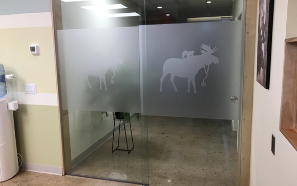 SIDE LINE DESIGN SIGNS AND LOGOS / O'Brien Photography - Alignable