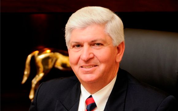 Real Estate Sales and Auction Services by RM McGINNIS, LLC Real Estate & Auction Professionals