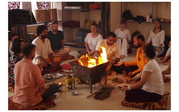 200 Hour Vinyasa & Ashtanga Yoga Teacher Training India by Mantra Yoga & Meditation School