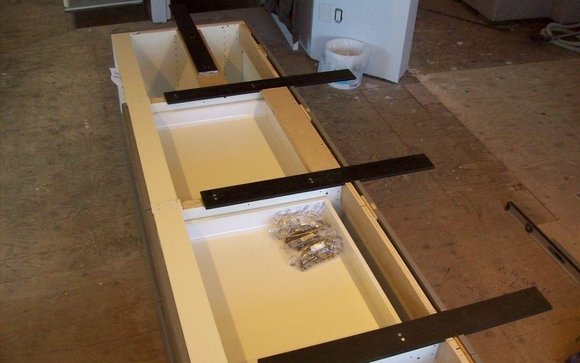 Custom Counter top Overhang Support Brackets and Cabinet Installations ...