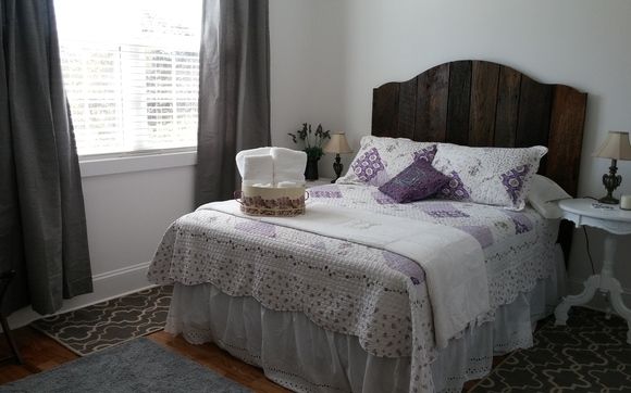 Lavender Room by Little Eden B&B