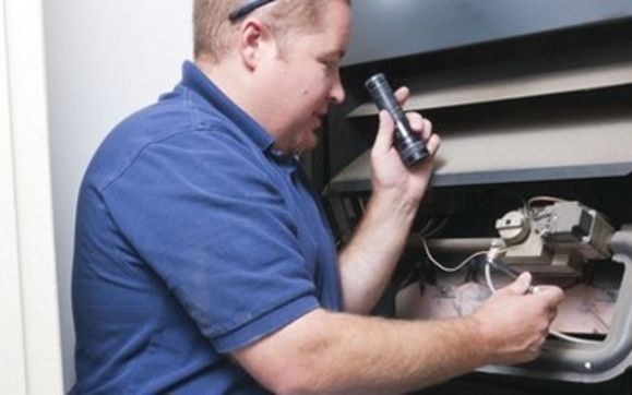 Quality Heating Services by TOMS COMMERCIAL REFRIGERATION AND HVAC (FACILITY MAINTAINCE)