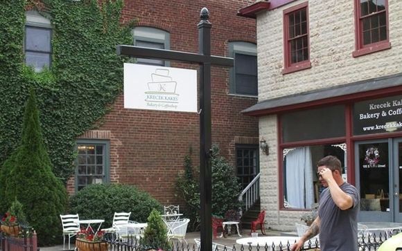 Pole Signs by American Made Signs