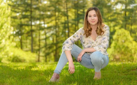 School & Senior Portraits by Robert DiTommaso Photography LLC