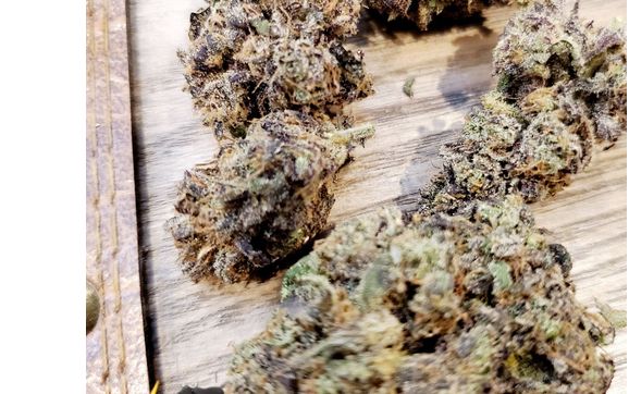 CONSUMABLE Hemp Flower by Earthonomics-Boutique CBD Flower , Pain Creams and Salves