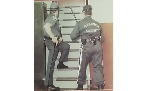 ALERT: COVID-19.....SECURITY CRISIS?....NEED GUARD(S)??....You Name It!.... Guards & Private Investigator's. **Up To 40% OFF! by Tarbuck P.i. & Associates Detective Agency