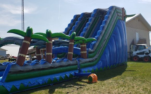 Mobile Water Slides and other attractions by Amazing Entertainment Agency