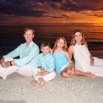Family/Children/Pet photo shoot by Lightsnow Photography