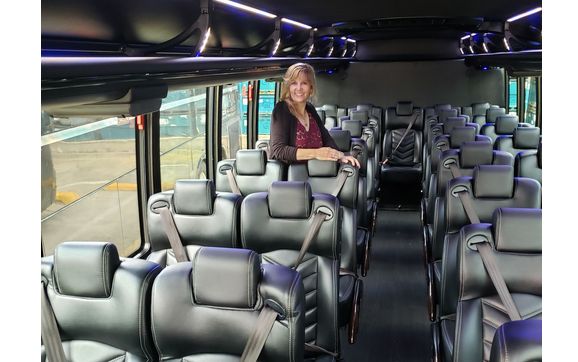 A customized Transportation Company  by Door 2 Door Shuttle LLC