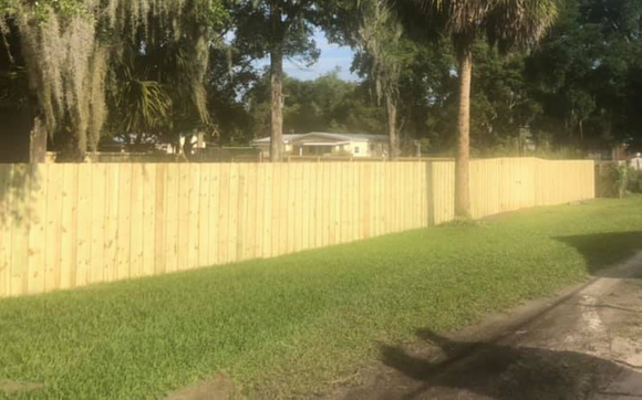 Fencing by Reliable Fence