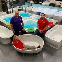 Plumbing showroom  by Tubs & More Plumbing Showroom
