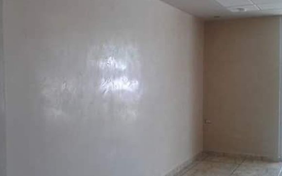 How to Apply a Venetian Plaster Wall Finish