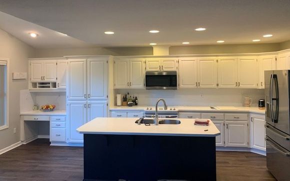 Cabinet refinish by Top Refinish LLC