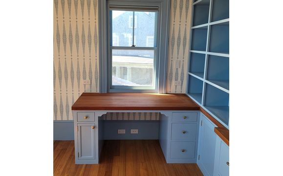 Built in desk by Golden Woodworks & Restoration