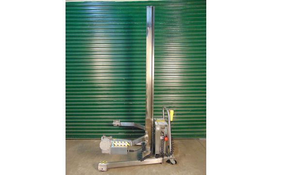 Savage 0712HT  bowl and kettle lift by Bulger Equipment