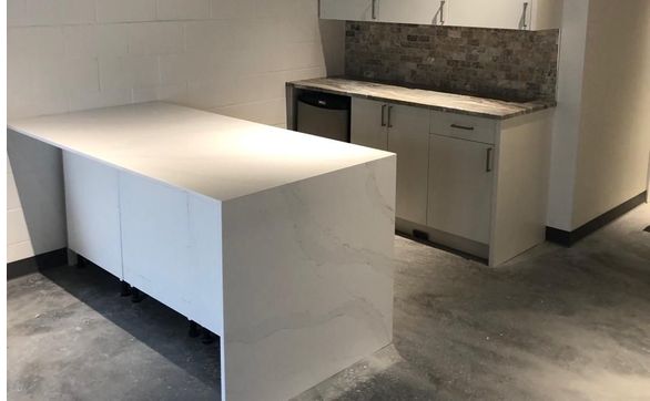 Countertops By The Granite Guys By AB Granito Ltd In Calgary AB   EyJidWNrZXQiOiJhbGlnbmFibGV3ZWItcHJvZHVjdGlvbiIsImtleSI6InNlcnZpY2VzL3BpY3R1cmVzL29yaWdpbmFsLzE4NzMwNDMvSU1HLTIwMTkwNzE3LVdBMDAxMSAoMikuanBnIiwiZWRpdHMiOnsiZXh0cmFjdCI6eyJsZWZ0IjowLCJ0b3AiOjMyMSwid2lkdGgiOjEwMjQsImhlaWdodCI6NjQwfSwicmVzaXplIjp7IndpZHRoIjo1ODAsImhlaWdodCI6MzYyfSwiZXh0ZW5kIjp7InRvcCI6MCwiYm90dG9tIjowLCJsZWZ0Ijo2LCJyaWdodCI6MCwiYmFja2dyb3VuZCI6eyJyIjoyNTUsImciOjI1NSwiYiI6MjU1LCJhbHBoYSI6MX19fX0=