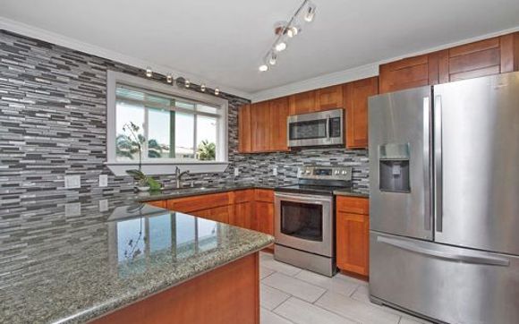 Kitchen remodel by Aloha Home Improvements, Inc.