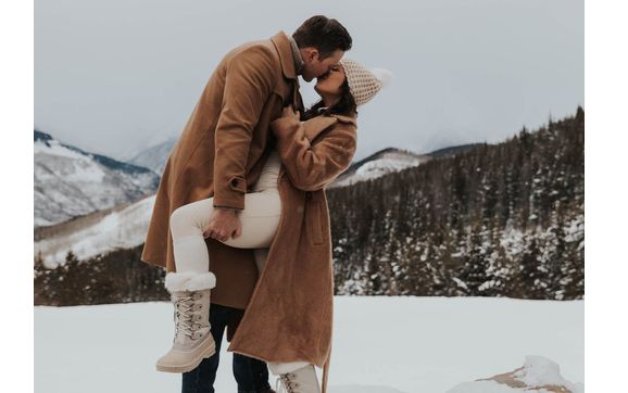 Engagement Sessions by Mallory Williams Photography