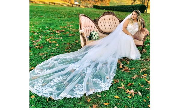 Simply veils by Michelle Rene Designs  by Michelle Rene Designs and Wedding Gown Alterations 