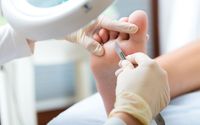 Programme de formation en soins podologiques by Institut de formation 100-T