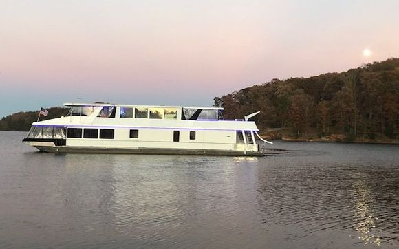 lake lanier luxury houseboat and yacht rentals reviews