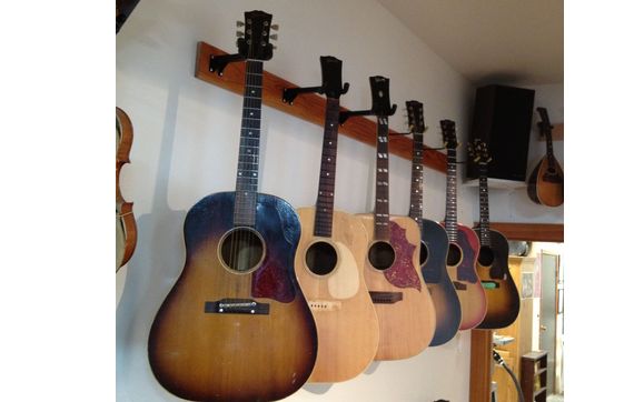 Guitar, bass, banjo, ukuele or mandolin set up by Nicole Alosinac Luthiery