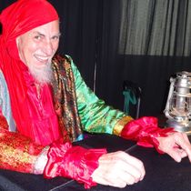 Psychic Entertaining at ALL PARTIES. by Tampa's best Psychic Reader, Entertainer & Teacher
