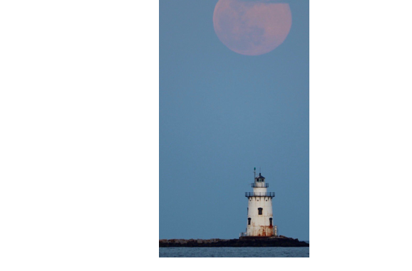 Super/ Pink moon by Photos