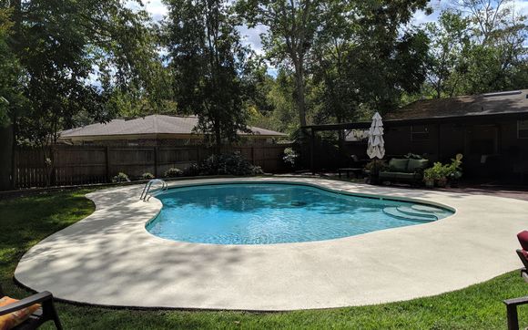 Soft Grip Pool Deck Coating (non-slip Rubberized Coating) By Don't Slip 