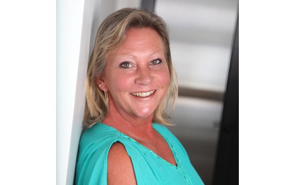 Real Estate Agent in North Carolina by Pamela Alexander, Realtor CSSS