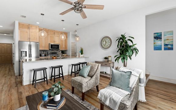 Model Home Staging By Inspiring Homes Staging Design Inc In   EyJidWNrZXQiOiJhbGlnbmFibGV3ZWItcHJvZHVjdGlvbiIsImtleSI6InNlcnZpY2VzL3BpY3R1cmVzL29yaWdpbmFsLzI1NzA4NC8xMC1EU0MwMTIyMy5qcGciLCJlZGl0cyI6eyJleHRyYWN0Ijp7ImxlZnQiOjIsInRvcCI6ODIsIndpZHRoIjoyMDQ2LCJoZWlnaHQiOjEyODB9LCJyZXNpemUiOnsid2lkdGgiOjU4MCwiaGVpZ2h0IjozNjJ9LCJleHRlbmQiOnsidG9wIjowLCJib3R0b20iOjAsImxlZnQiOjAsInJpZ2h0IjowLCJiYWNrZ3JvdW5kIjp7InIiOjI1NSwiZyI6MjU1LCJiIjoyNTUsImFscGhhIjoxfX19fQ==