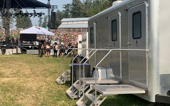 Bella trailer rentals  by Bella Restroom trailers 