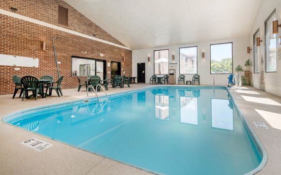 Pool by Quality Inn & Suites