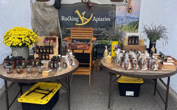 Curbside Pickup by Rocking K Apiaries