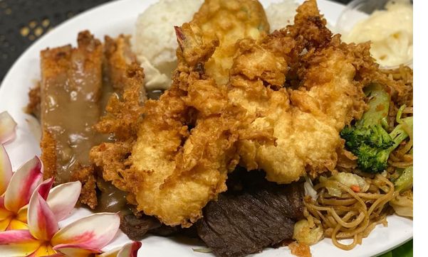 Lunch by Waipouli Deli & Restaurant