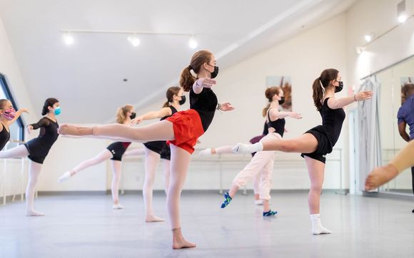 Modern Dance Classes by Shoreline Ballet