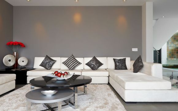 Home Staging Services by Cris Kambouris RT - Keller Williams Lifestyles Realty