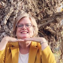 Online Appointment Booking by Bee Inspired with Deborah Wrack