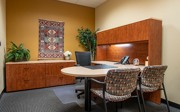 How to Choose Executive Office Suites That Fit Your Team