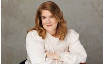 Headshot Photography by The Crystal Image { photography }