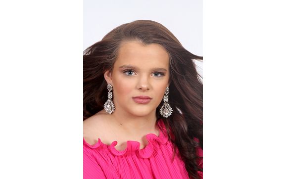 Headshot Photography by Levy Sam & Son Photography Studio