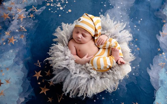 Newborn Photography - Jacksonville & Orange Park by Oswar Photography - Maternity, Newborn & Children Photographer
