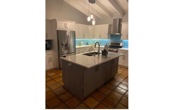 Kitchen and bathroom remodeling  by Artigiano Renovations