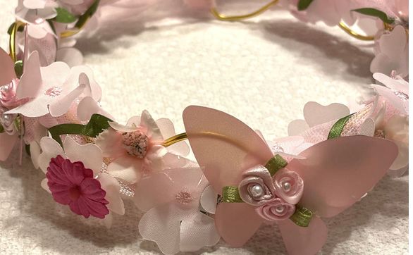 Crowns for Mother’s Day photo shoots  by Grace and lace events 