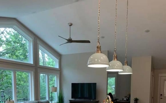 Home decor, interior design, furniture layouts, consulting by Transforming Interiors/ K LINN Interiors