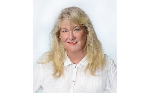 Photography by Deidre Davidson Photography