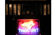 Cafe Thou Art at the Lincoln Memorial by Artist