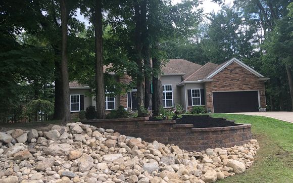 Free Estimates by Oakstone Landscape
